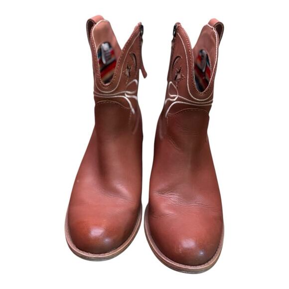 dingo Shoes - Dingo Urban Cowgirl Booties Whiskey Womens 9M Stars Moons Tan Brown DI 135